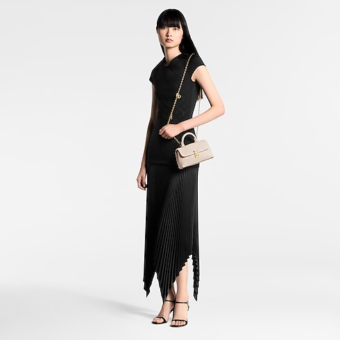 Xăng-đan 6AM in Đồ Nữ's Giày Xăng-đan và Giày đế cói collections by Louis Vuitton (Thu phóng sản phẩm)