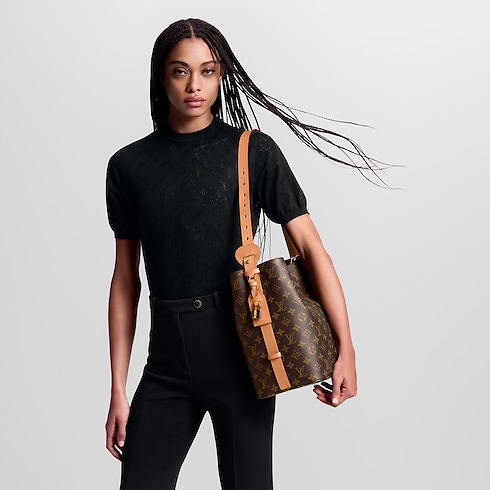 Túi All In GM Monogram in Đồ Nữ's Túi Tất cả Túi collections by Louis Vuitton (Thu phóng sản phẩm)