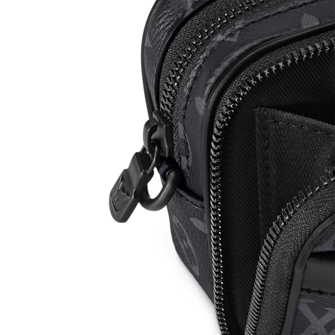 Túi Nano Alpha Monogram Eclipse in Đồ Nam's Túi All Collections collections by Louis Vuitton (Thu phóng sản phẩm)