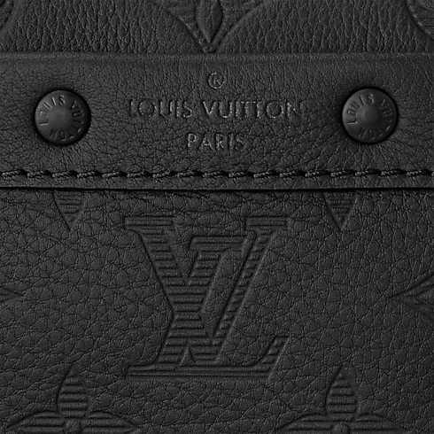 Túi Nano Alpha Monogram Shadow Leather in Đồ Nam's Túi All Collections collections by Louis Vuitton (Thu phóng sản phẩm)