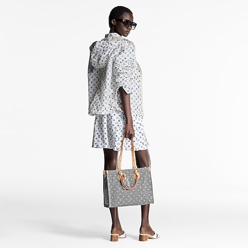 Áo Khoác Parka in Đồ Nữ's Trang phục Áo khoác ngoài collections by Louis Vuitton (Thu phóng sản phẩm)