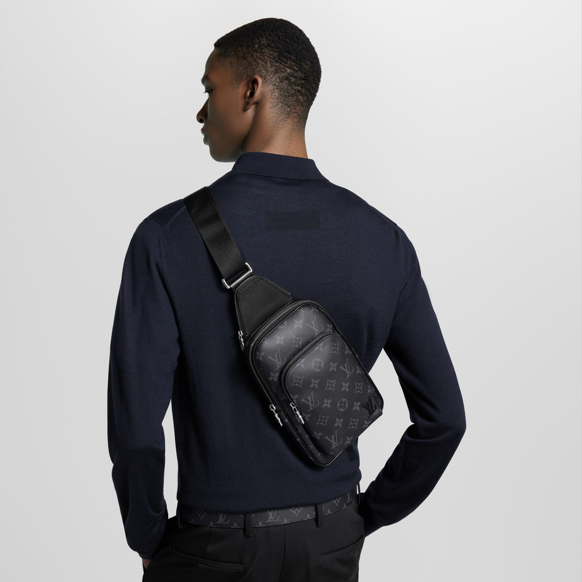 Túi Đeo Chéo Avenue PM Monogram Eclipse in Đồ Nam