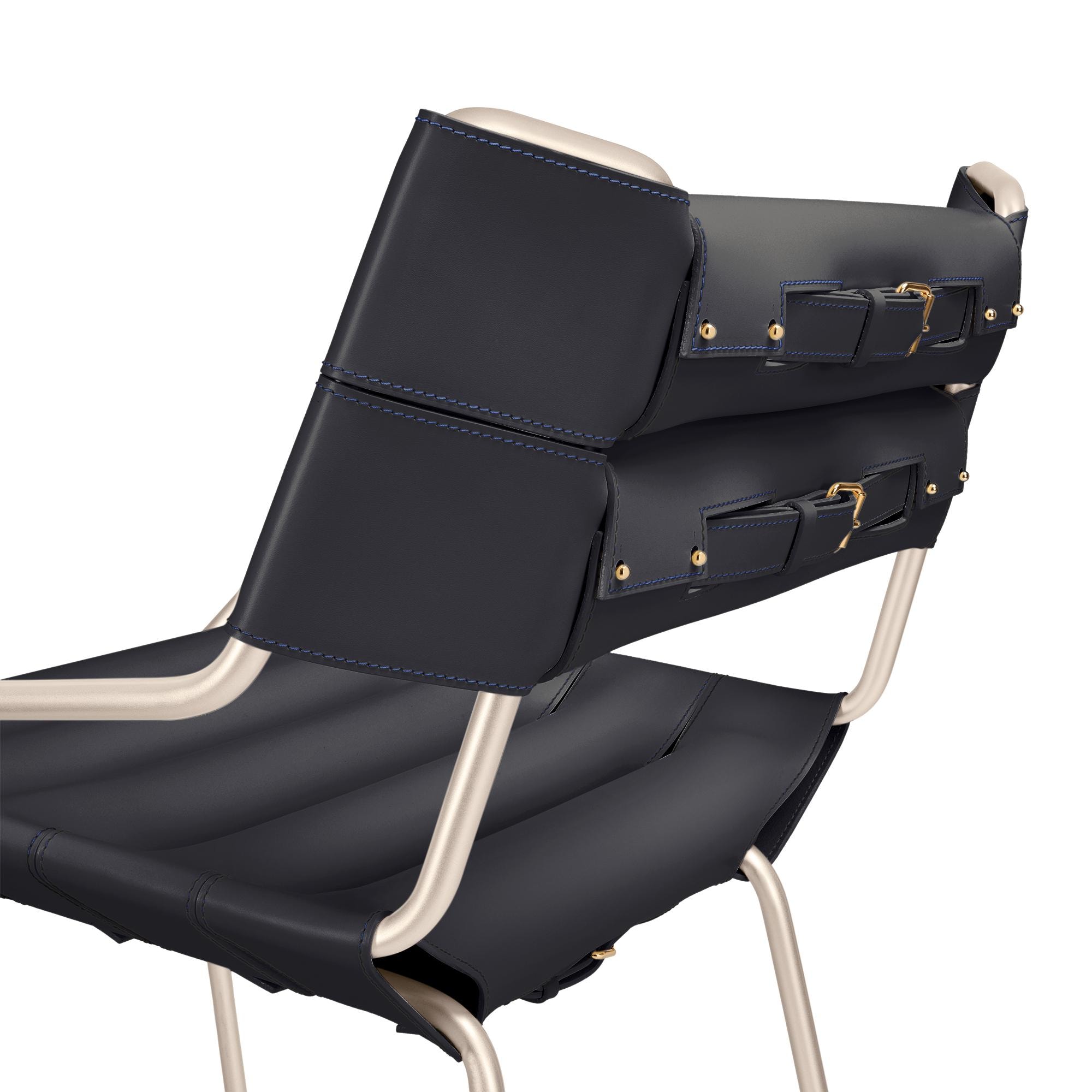 Ghế Belt Bar Stool - Atelier Oï   in Rương, Phụ kiện du lịch và Trang trí nội thất