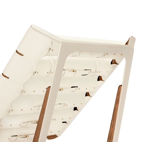 Ghế Belt Lounge Chair Outdoor - Atelier Oï in Rương, Phụ kiện du lịch và Trang trí nội thất's Trang trí nội thất và Nghệ thuật không gian phòng ăn Nội thất collections by Louis Vuitton (Thu phóng sản phẩm)