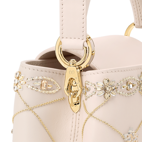 Capucines BB Capucines in Đồ Nữ's Sản phẩm mới } collections by Louis Vuitton (Thu phóng sản phẩm)