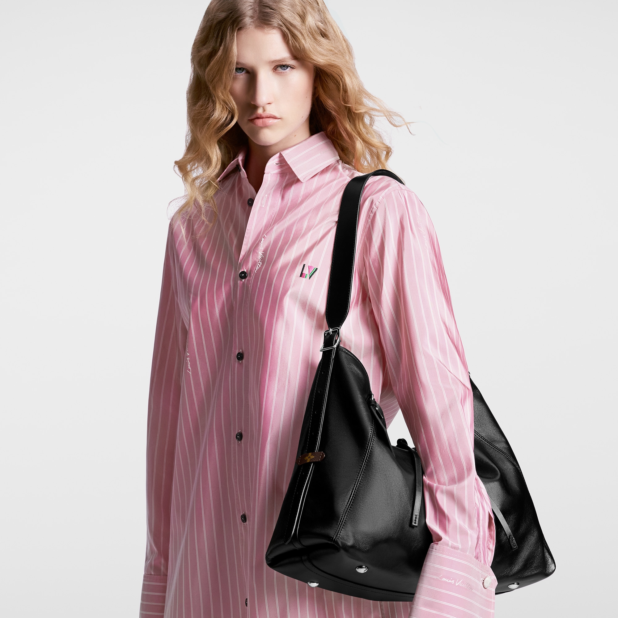 Túi CarryAll Vibe MM LV Vibe in Đồ Nữ