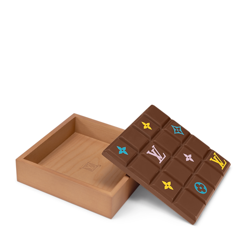 Hộp Chocolate Box in Rương, Phụ kiện du lịch và Trang trí nội thất's Thể thao và Phong cách sống Bộ sưu tập Phong cách sống và Vivienne collections by Louis Vuitton (Thu phóng sản phẩm)