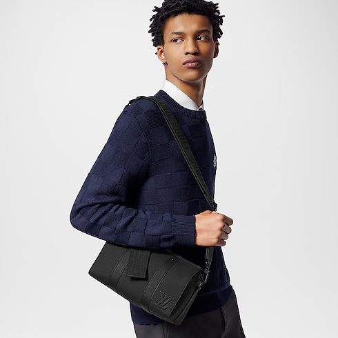 Túi City Keepall LV Aerogram in Sản phẩm mới's Holiday Men's Selection collections by Louis Vuitton (Thu phóng sản phẩm)