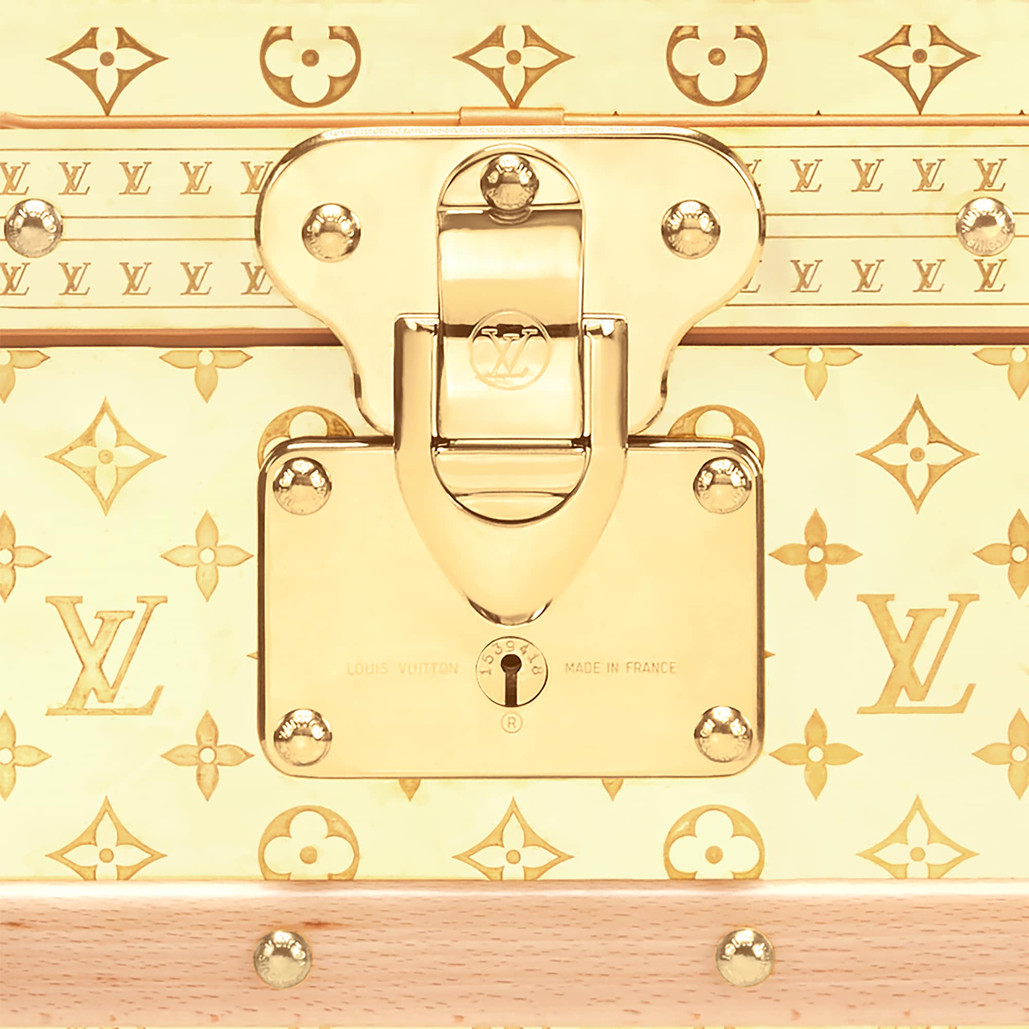 Rương Courrier Lozine 110 LV Brass Túi da chất lượng cao in Rương, Phụ kiện du lịch và Trang trí nội thất