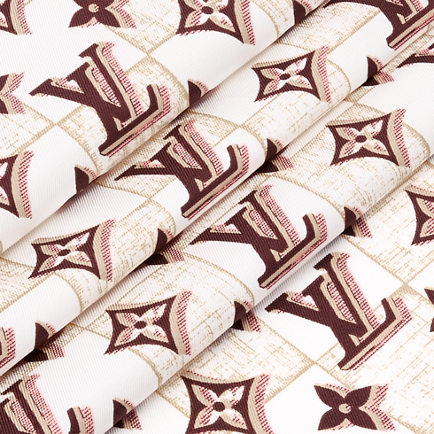 Khăn Lụa Vuông Damiergram 70 . in Đồ Nữ's Phụ kiện Khăn lụa collections by Louis Vuitton (Thu phóng sản phẩm)