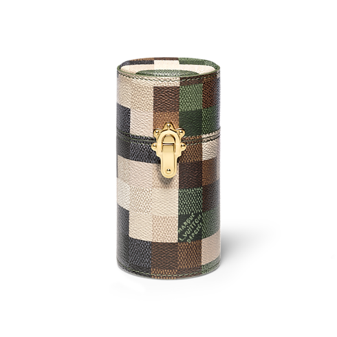 Vỏ Đựng Nước Hoa Du Lịch Damoflage 100ML in Nước hoa và Làm đẹp's Các bộ sưu tập Nước hoa dành cho Nam collections by Louis Vuitton (Thu phóng sản phẩm)