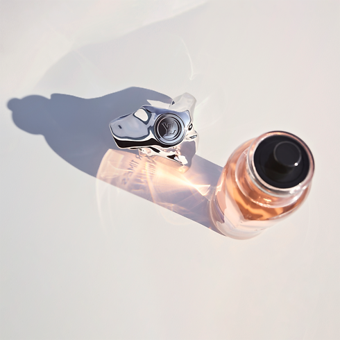 Nước Hoa Dancing Blossom in Nước hoa và Làm đẹp's Phiên bản đặc biệt Les Extraits Collection collections by Louis Vuitton (Thu phóng sản phẩm)