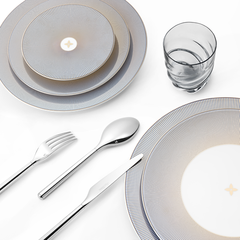 Bộ Đĩa Tráng Miệng Dichoric - 2 Chiếc in Rương, Phụ kiện du lịch và Trang trí nội thất's Trang trí nội thất và Nghệ thuật không gian phòng ăn Nghệ thuật không gian phòng ăn collections by Louis Vuitton (Thu phóng sản phẩm)