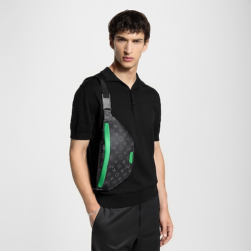 Túi Discovery Bumbag Monogram Eclipse in Túi và Phụ kiện bằng da's Túi xách nam Mới nhất collections by Louis Vuitton (Thu phóng sản phẩm)