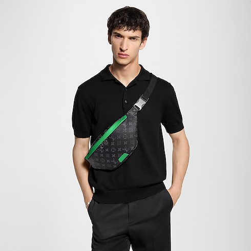 Túi Discovery Bumbag Monogram Eclipse in Túi và Phụ kiện bằng da's Túi xách nam Mới nhất collections by Louis Vuitton (Thu phóng sản phẩm)