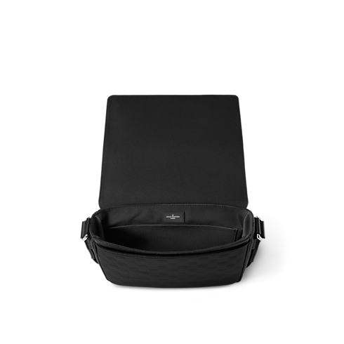 Túi District PM Da Damier Infini in Đồ Nam's Túi Tất cả Túi collections by Louis Vuitton (Thu phóng sản phẩm)