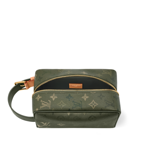 Túi Locker Dopp Kit Monogram Other in Đồ Nam's Du lịch Phụ kiện du lịch collections by Louis Vuitton (Thu phóng sản phẩm)