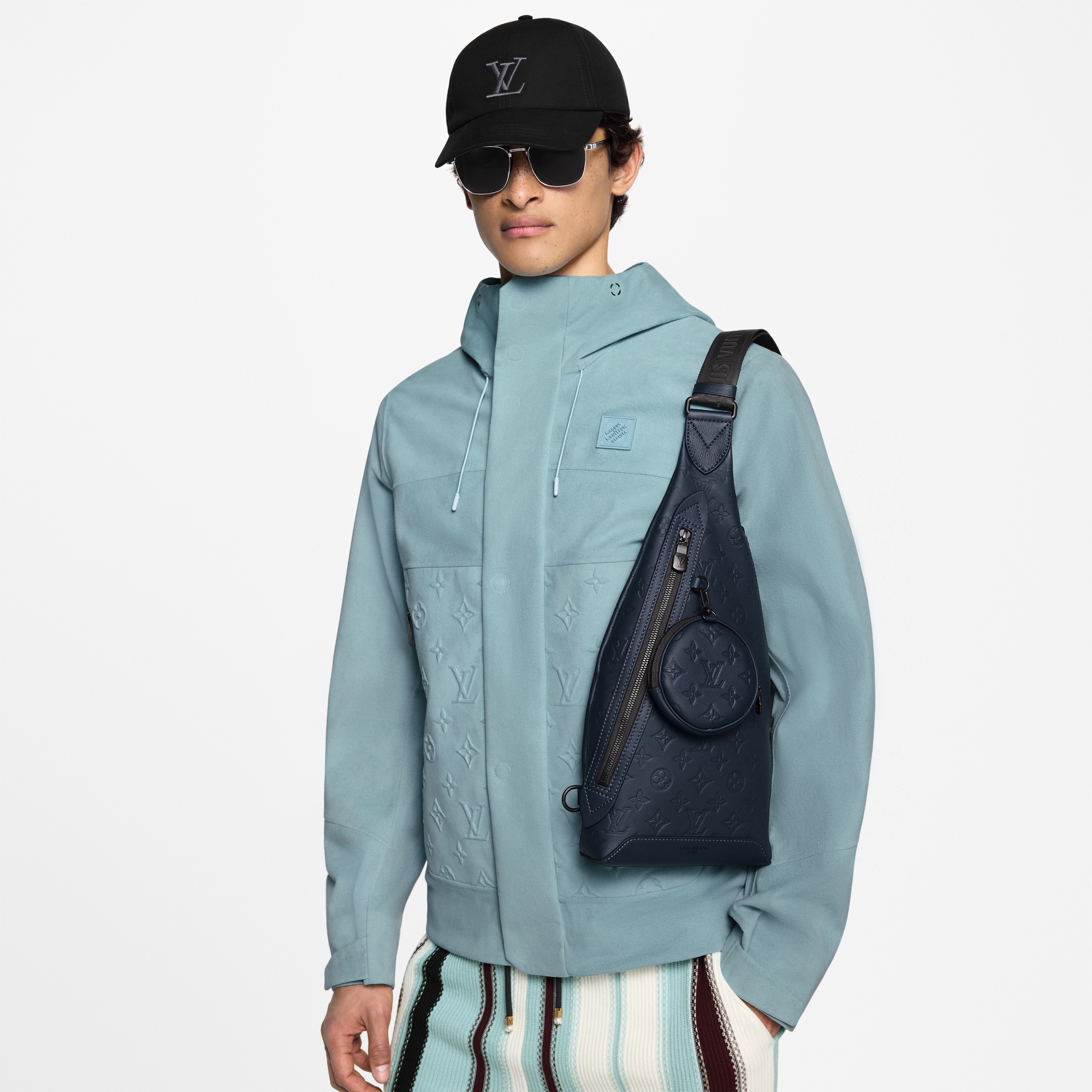 Túi Đeo Chéo Duo Monogram Shadow Leather in Túi và Phụ kiện bằng da