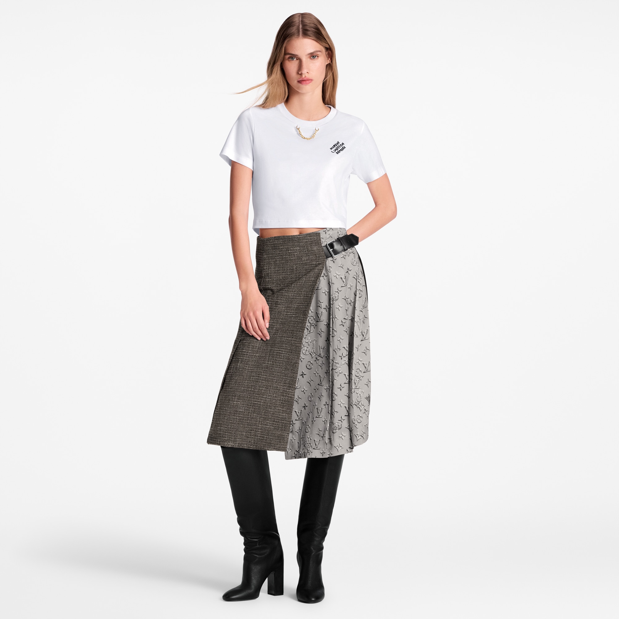 Embroidered Signature T-Shirt  in Đồ Nữ