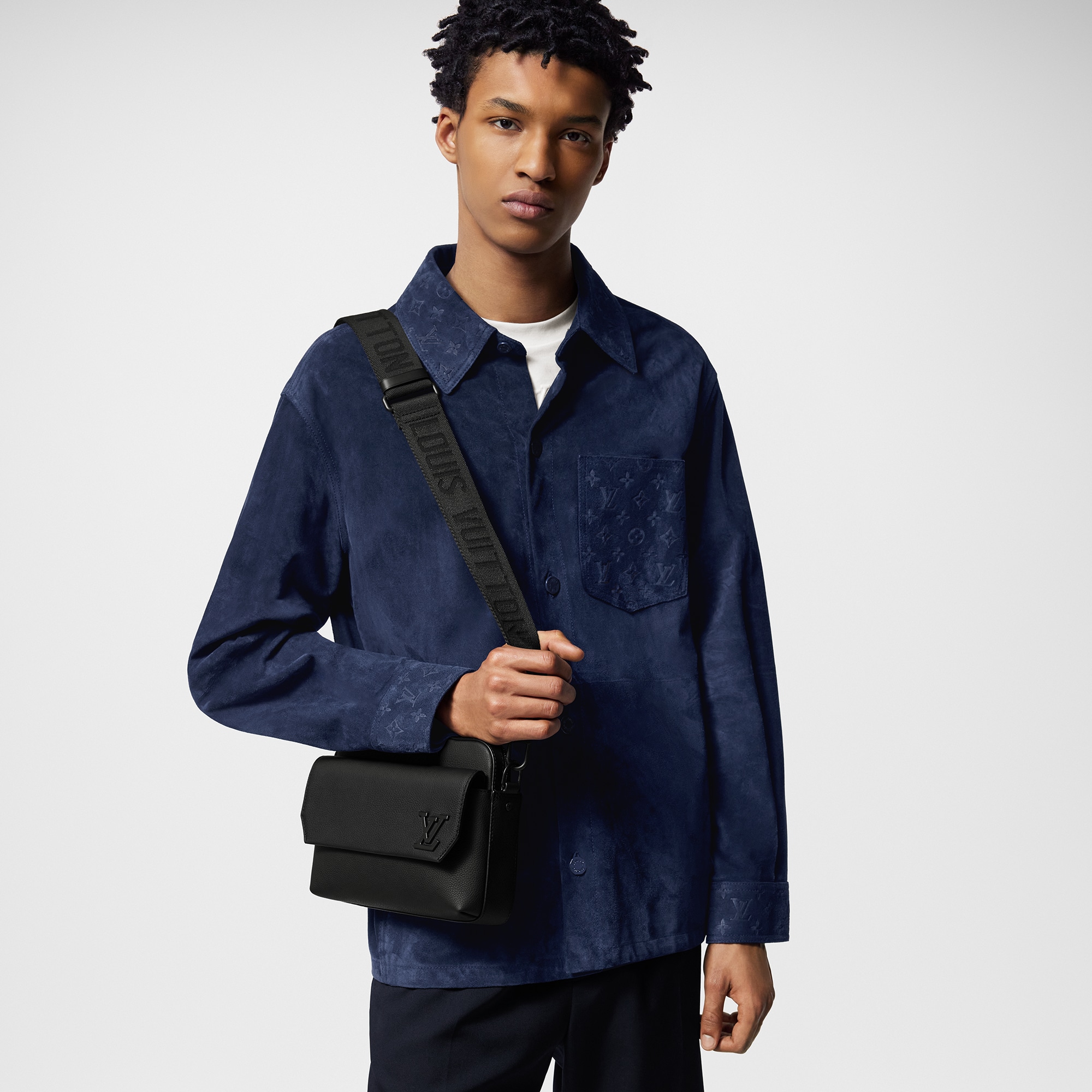 Túi Fastline Messenger LV Aerogram in Túi và Phụ kiện bằng da