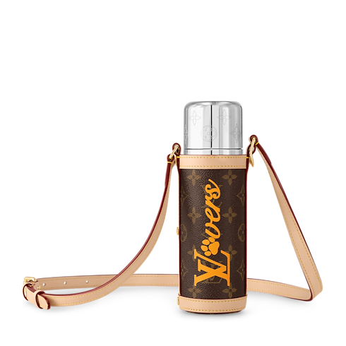 Túi Đựng Bình Nước LV Vers in Rương, Phụ kiện du lịch và Trang trí nội thất's Phụ kiện cho thú cưng } collections by Louis Vuitton (Thu phóng sản phẩm)