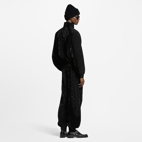 Quần Dài Dáng Thể Thao in Đồ Nam's Trang phục Quần dài collections by Louis Vuitton (Thu phóng sản phẩm)