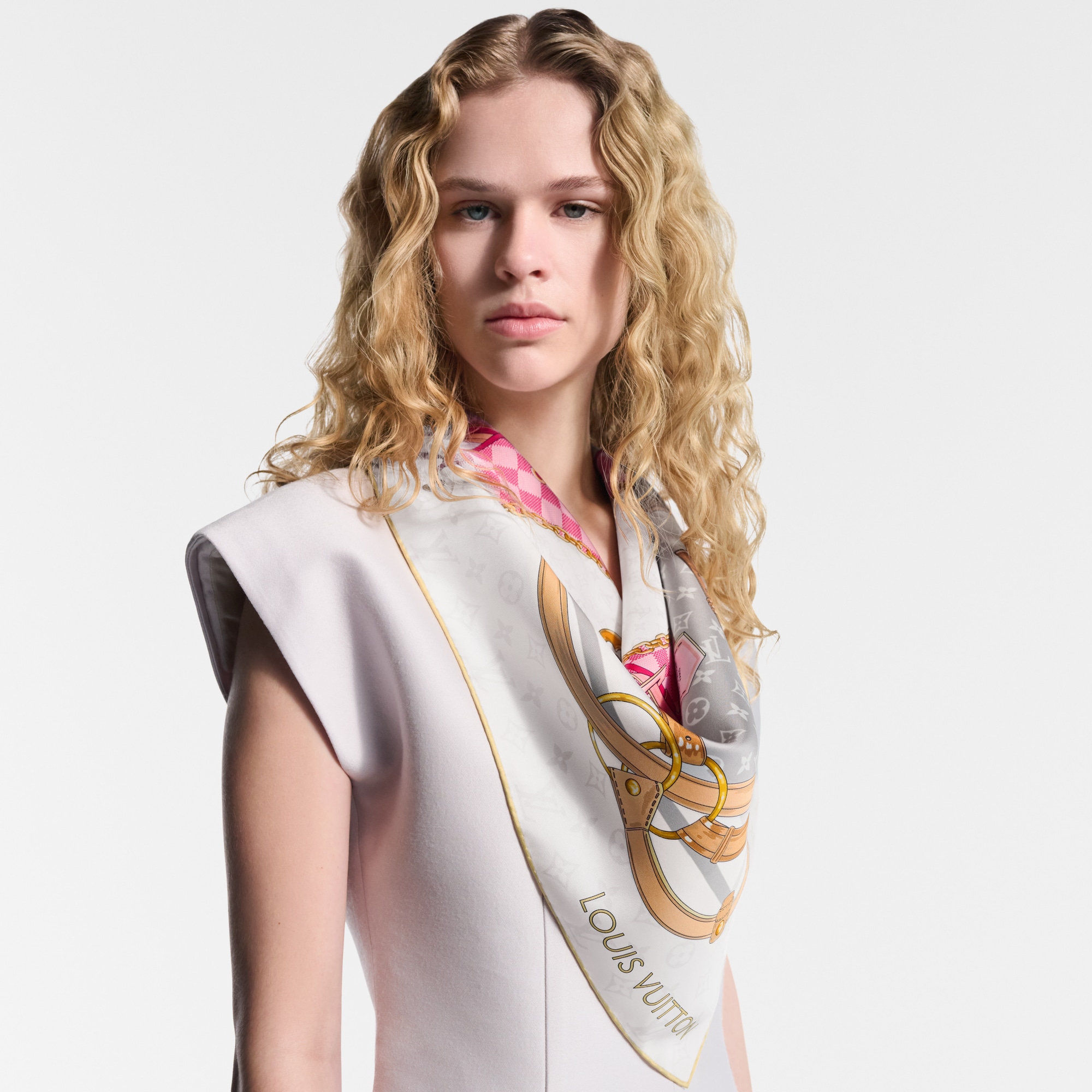 Khăn Lụa Vuông Flower And Straps 90 . in Đồ Nữ