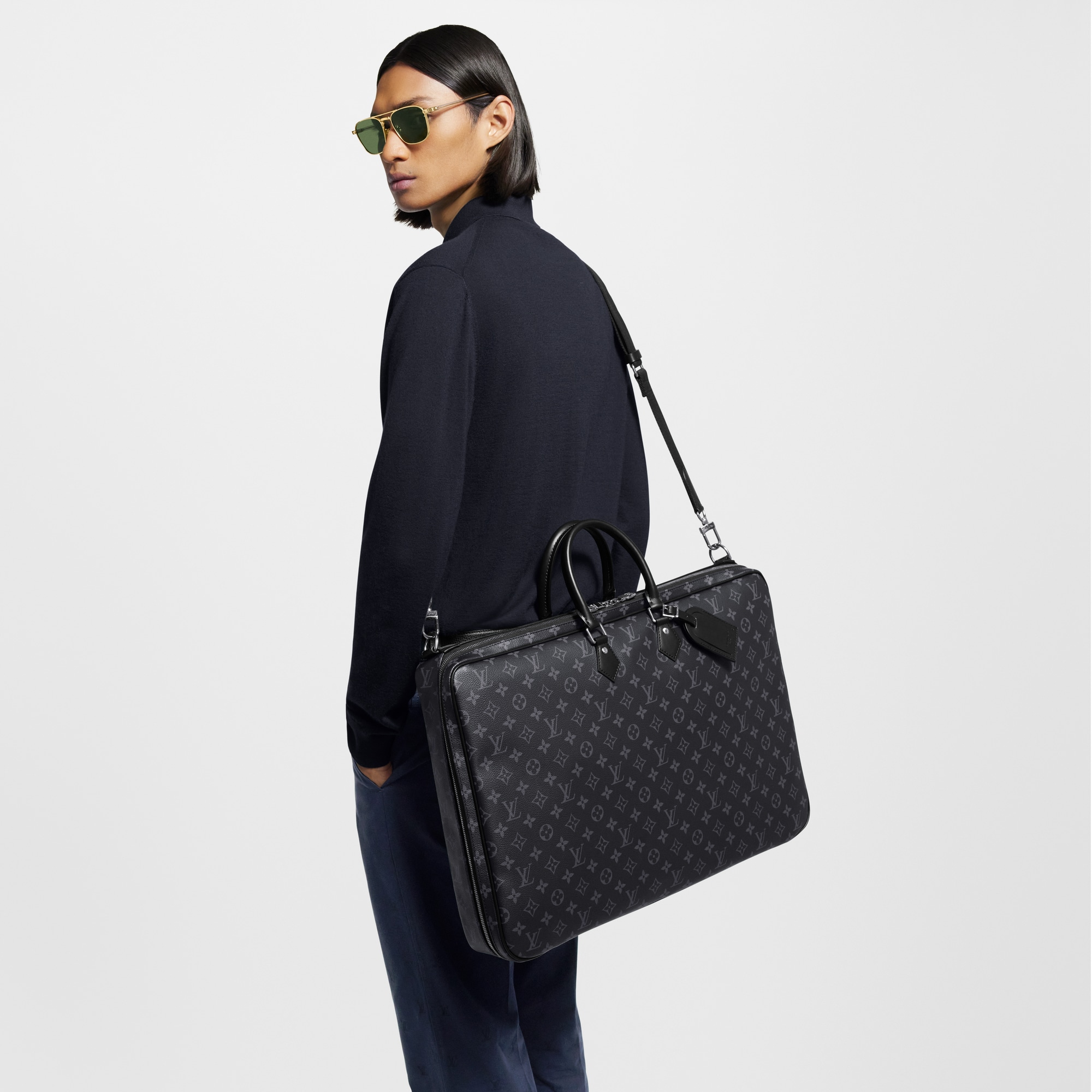 Túi đựng quần áo có 2 móc treo  Monogram Eclipse in Đồ Nam