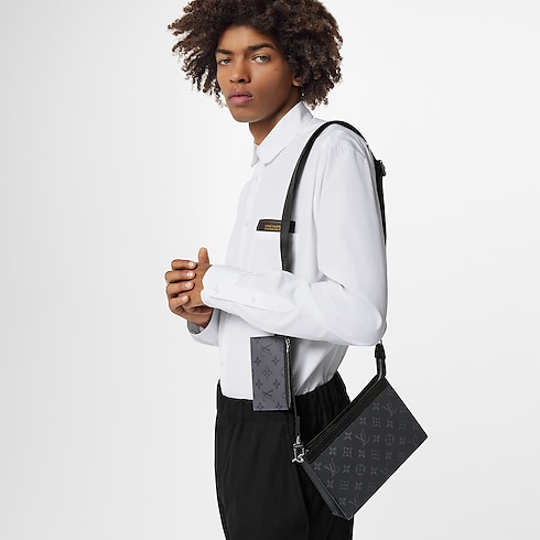 Túi Gaston Monogram Eclipse in Đồ Nam's Túi ví đa năng và Phụ kiện bằng da Tất cả Túi ví đa năng và Phụ kiện bằng da collections by Louis Vuitton (Thu phóng sản phẩm)