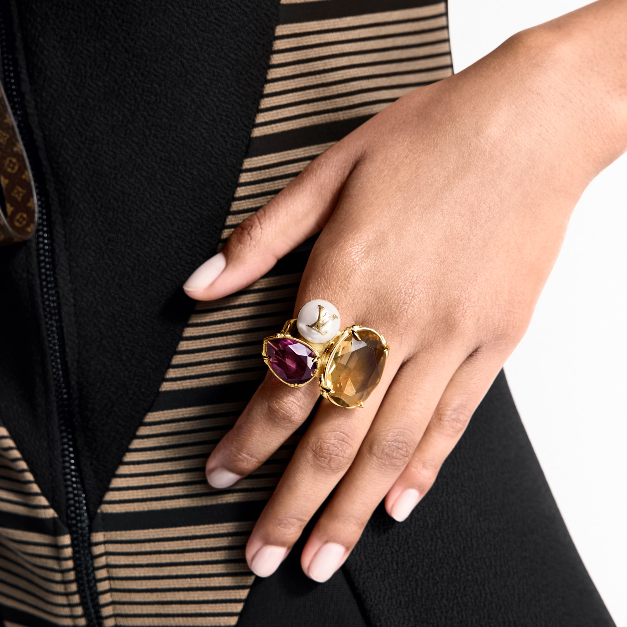 Nhẫn Heirloom . in Đồ Nữ