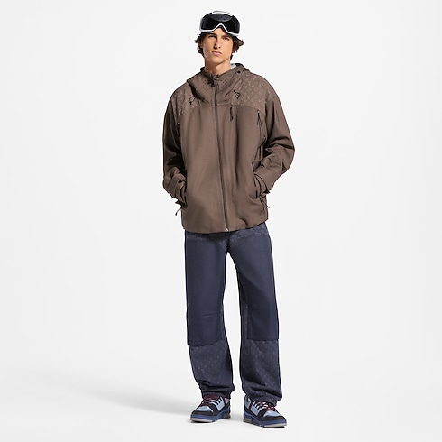 Hooded Snow Shell Jacket in Đồ Nam's Trang phục Tất cả Trang phục collections by Louis Vuitton (Thu phóng sản phẩm)