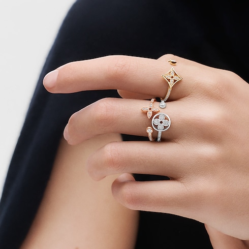 Nhẫn Idylle Blossom Paved in Trang sức's Danh mục sản phẩm Tất cả Trang sức collections by Louis Vuitton (Thu phóng sản phẩm)