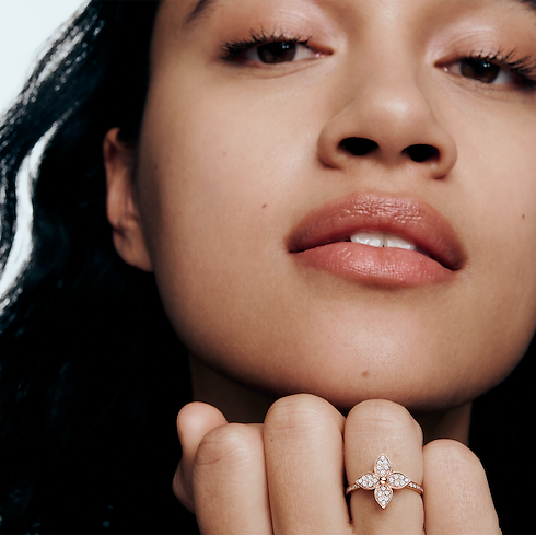 Nhẫn Idylle Blossom in Trang sức's Danh mục sản phẩm Nhẫn collections by Louis Vuitton (Thu phóng sản phẩm)