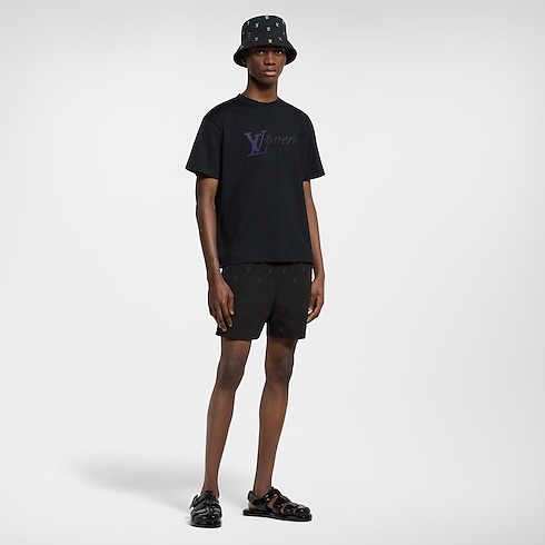 Áo Thun in Đồ Nam's Trang phục Áo thun và Áo Polo collections by Louis Vuitton (Thu phóng sản phẩm)