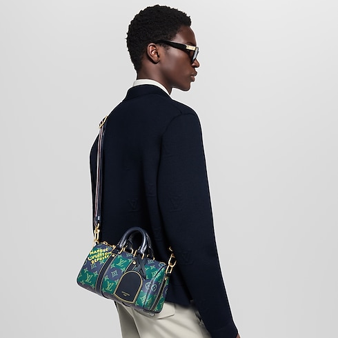 Túi Keepall Bandoulière 25 Monogram khác in Túi và Phụ kiện bằng da's Túi xách nam Túi biểu tượng collections by Louis Vuitton (Thu phóng sản phẩm)