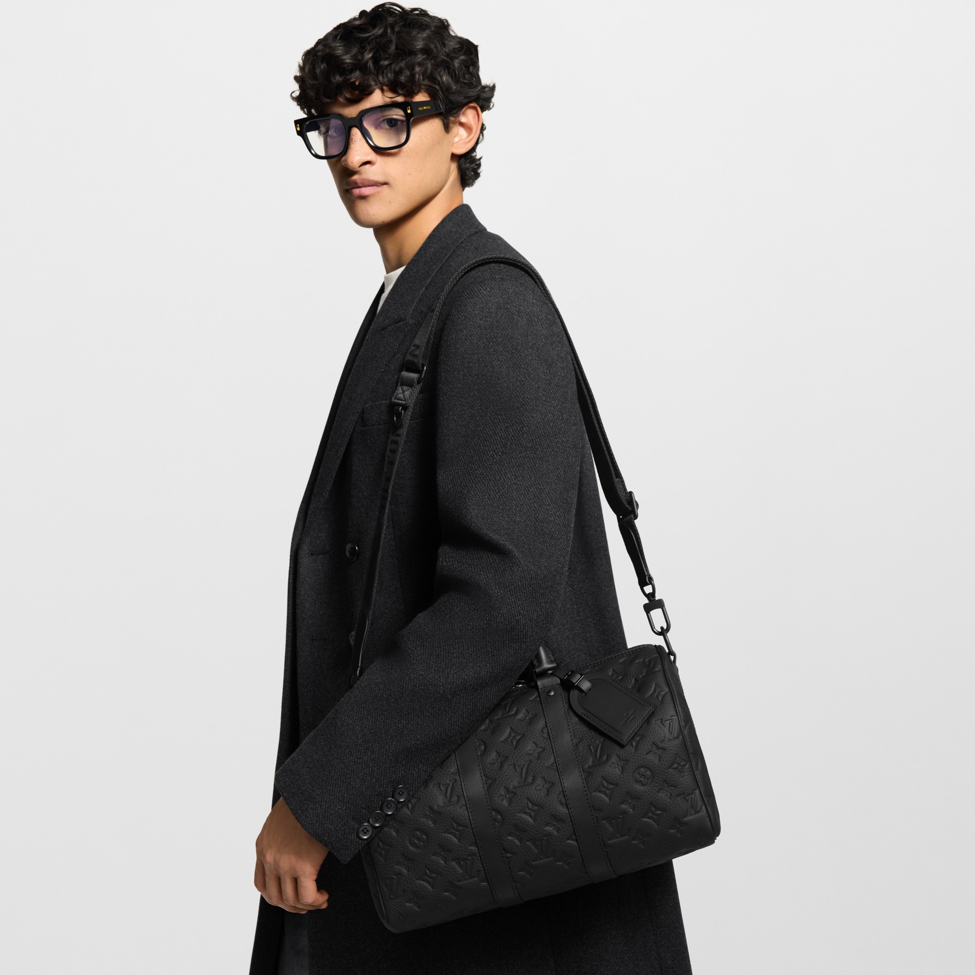 Túi Keepall Bandoulière 35 Monogram Taurillon Leather LG - G90 in Đồ Nam
