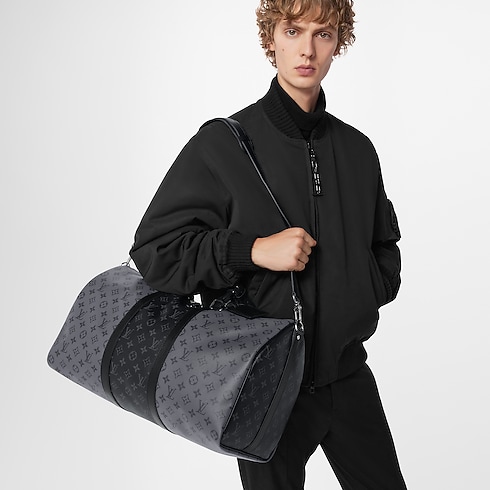 Túi Keepall Bandoulière 50 Monogram Eclipse in Đồ Nam's Du lịch Túi du lịch collections by Louis Vuitton (Thu phóng sản phẩm)