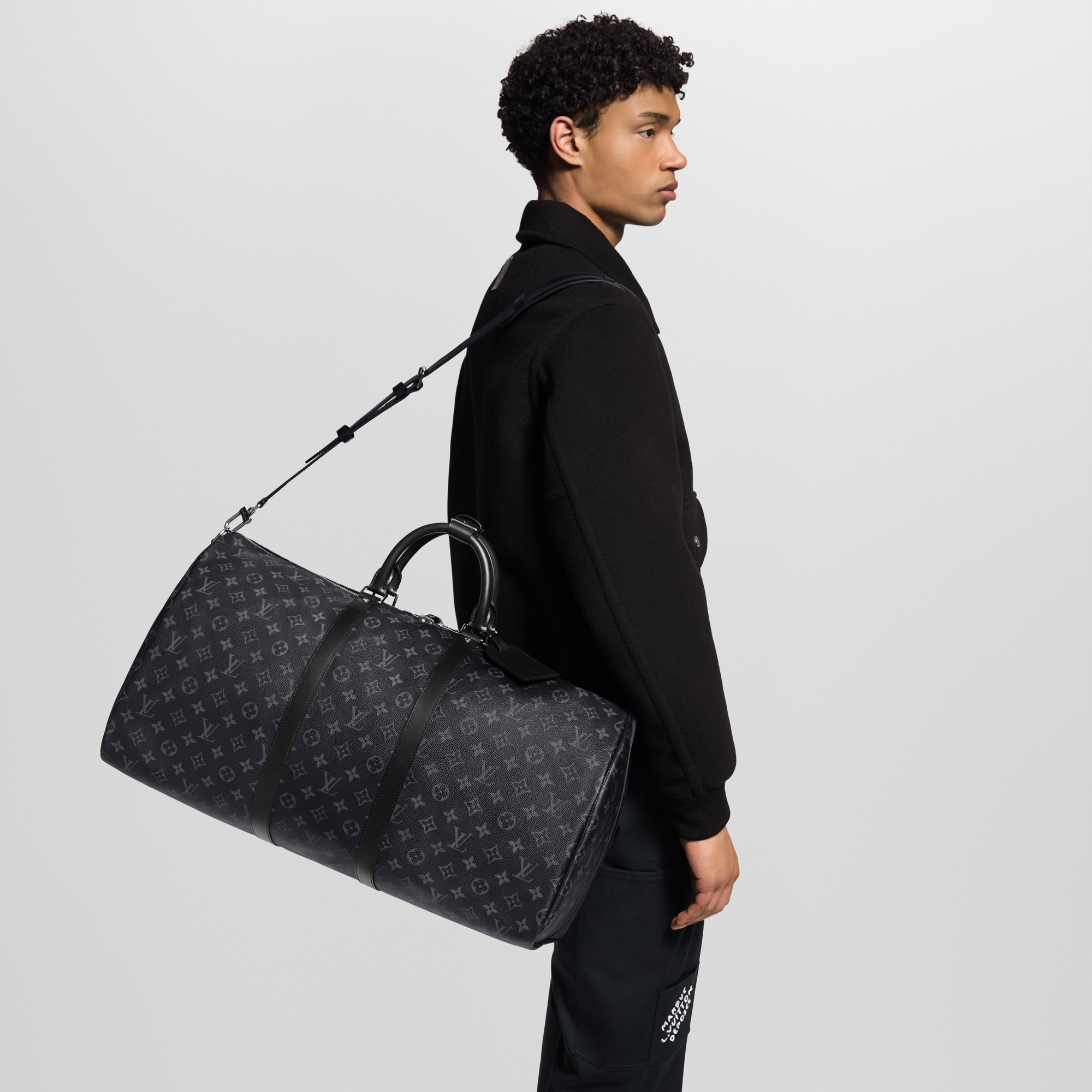 Túi Keepall Bandoulière 55 Monogram Eclipse in Đồ Nam