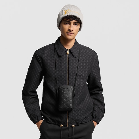 Túi Lace Up Pouch Monogram Shadow Leather in Đồ Nam's Túi All Collections collections by Louis Vuitton (Thu phóng sản phẩm)