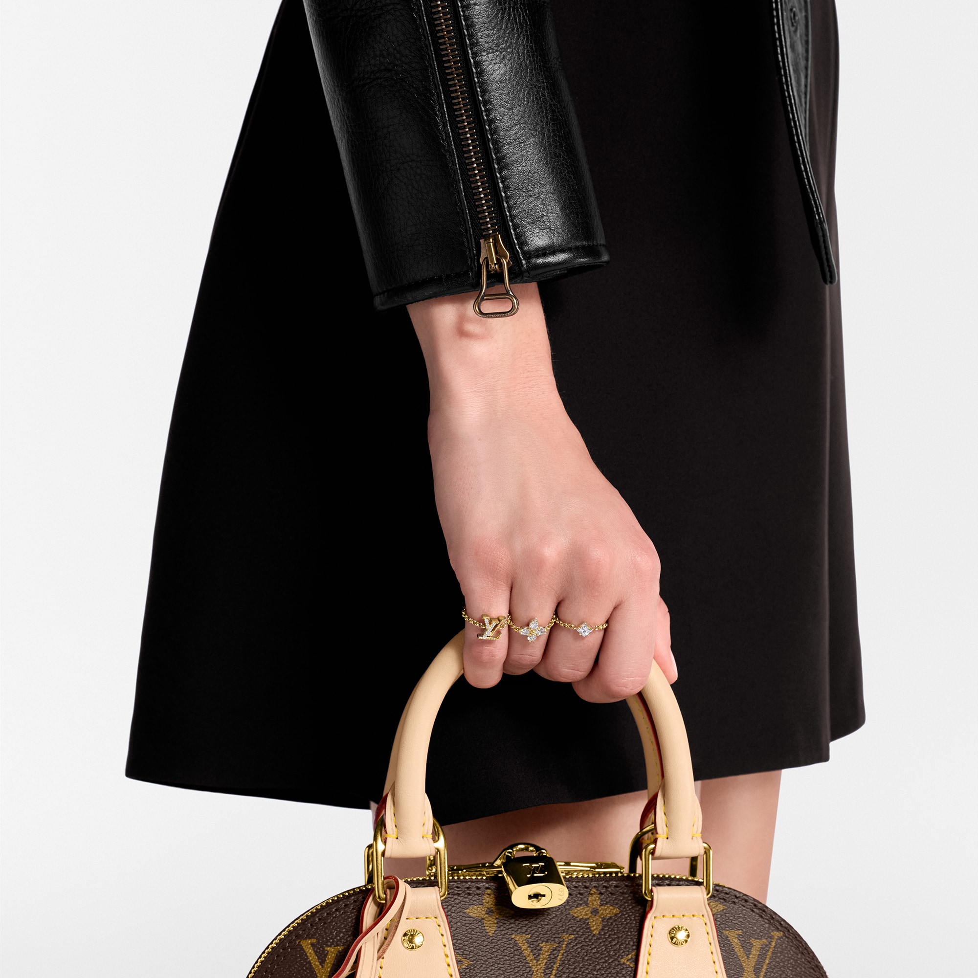 Bộ Nhẫn Lady LV . in Đồ Nữ