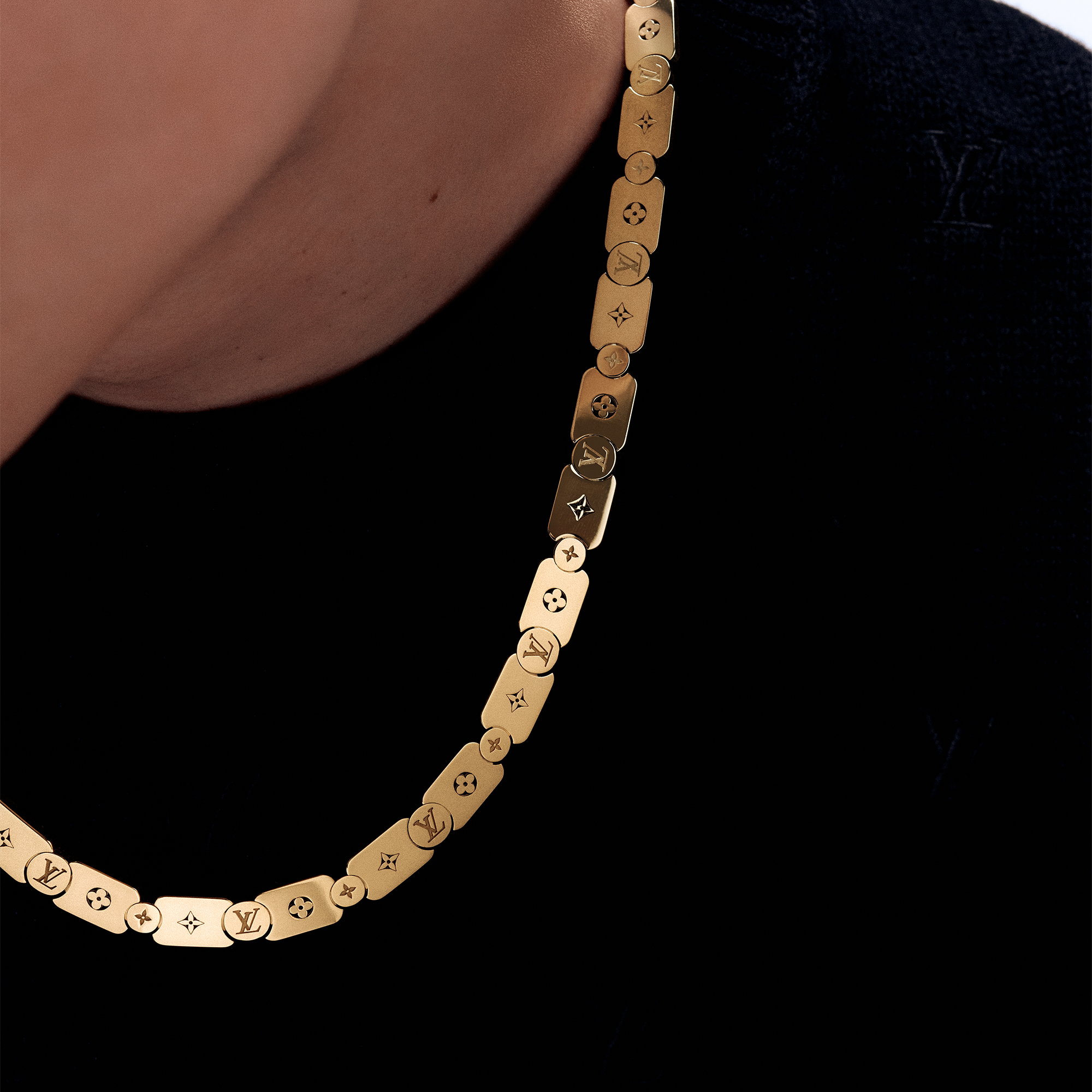 Vòng Cổ Les Gastons Vuitton Gourmette  in Les Extraordinaires