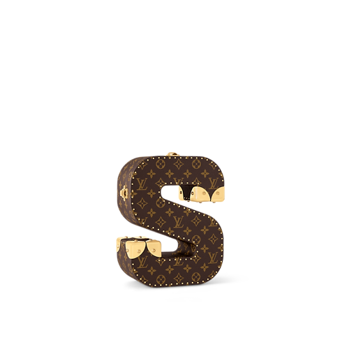 Rương Chữ S Monogram in Les Extraordinaires's Rương Letter Trunks collections by Louis Vuitton (Thu phóng sản phẩm)