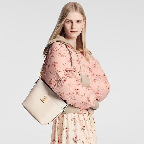 Túi Lock and Walk Lockme in Đồ Nữ's Túi All Collections collections by Louis Vuitton (Thu phóng sản phẩm)