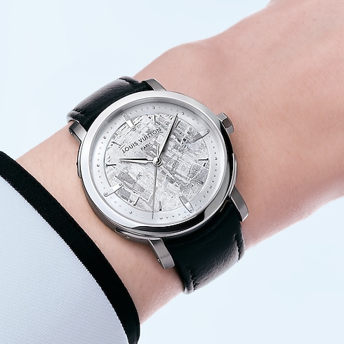 Đồng Hồ Louis Vuitton Escale Automatic 39MM in Đồng hồ's Tất cả Đồng hồ } collections by Louis Vuitton (Thu phóng sản phẩm)