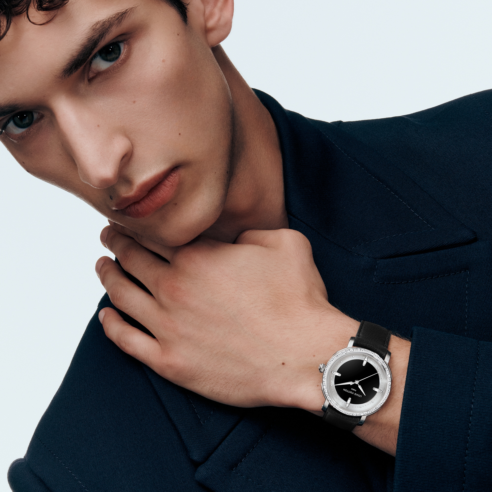 Đồng Hồ Louis Vuitton Escale Automatic 40,5MM  in Đồng hồ