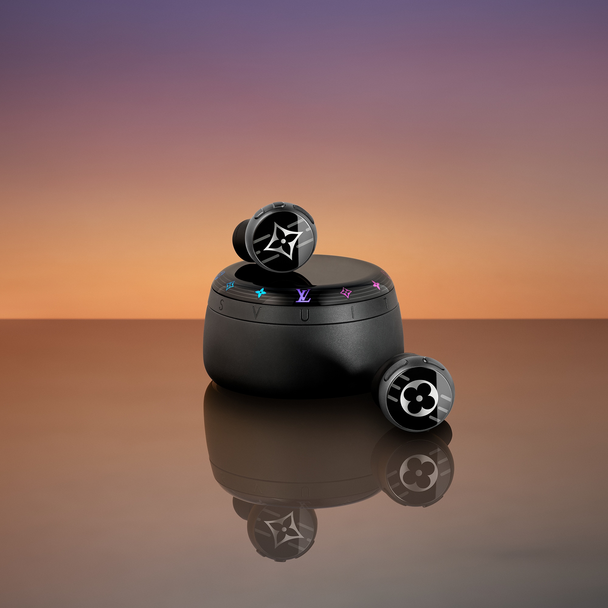 Tai Nghe Louis Vuitton Horizon Light Up  in Rương, Phụ kiện du lịch và Trang trí nội thất