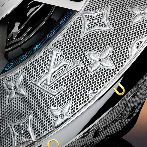 Loa Không Dây Louis Vuitton Horizon Light Up in Rương, Phụ kiện du lịch và Trang trí nội thất's Sản phẩm công nghệ và Phụ kiện Thiết bị âm thanh, Đồng hồ thông minh và Phụ kiện collections by Louis Vuitton (Thu phóng sản phẩm)