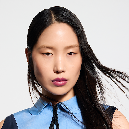 LV Baume - Son Dưỡng in Nước hoa và Làm đẹp's Son môi } collections by Louis Vuitton (Thu phóng sản phẩm)