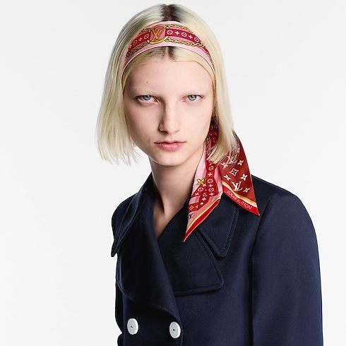 Khăn Lụa LV Bow BB . in Đồ Nữ's Phụ kiện Khăn lụa collections by Louis Vuitton (Thu phóng sản phẩm)