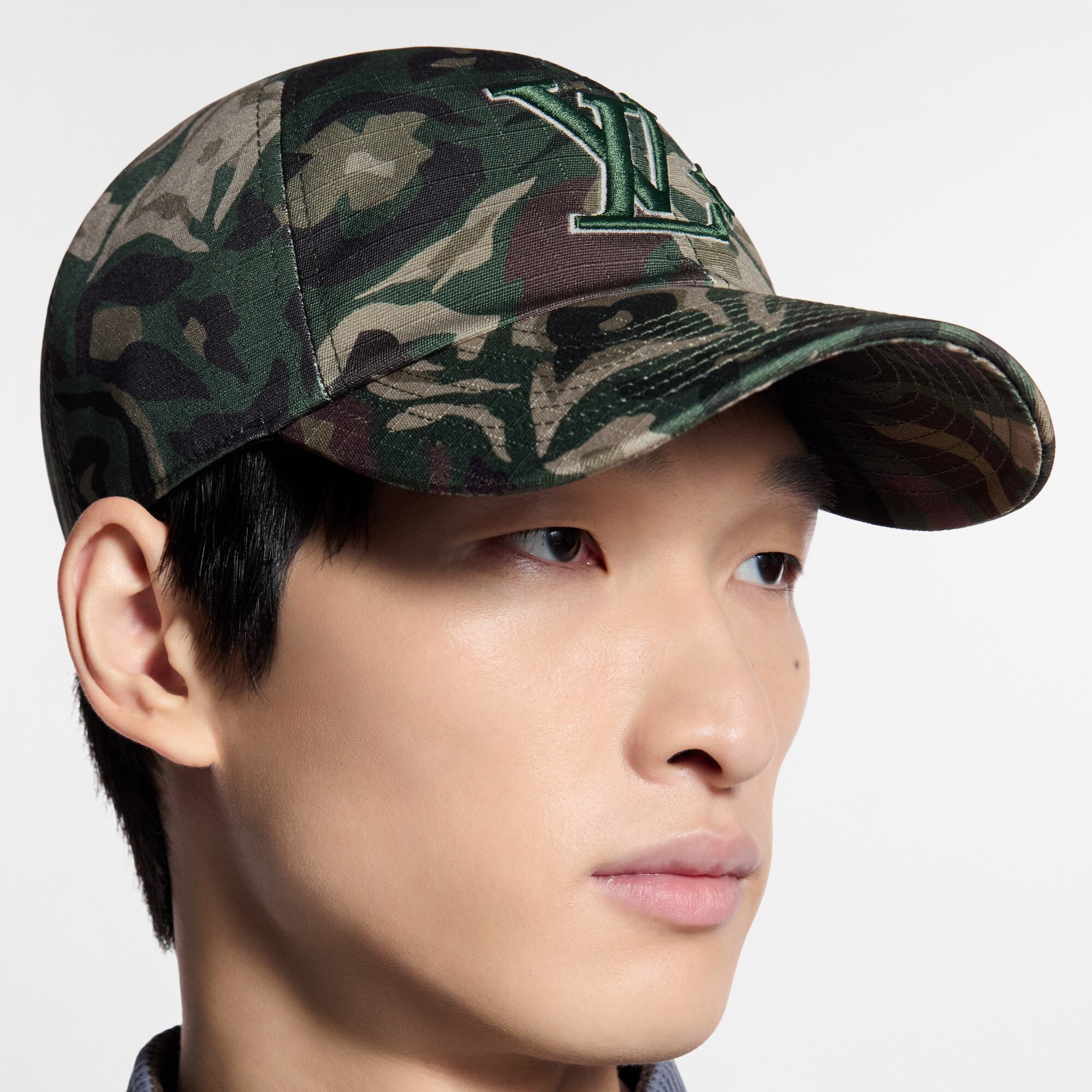 Mũ Lưỡi Trai LV Camo . in Đồ Nam